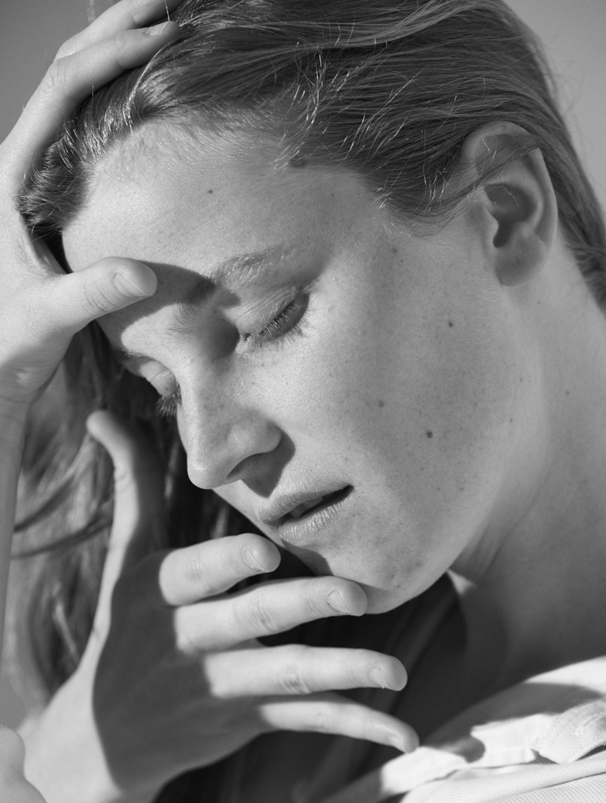 Paris Photo Aperture_Senta_Simond_2017.pdf