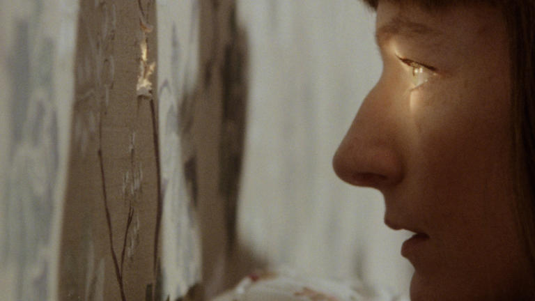 1. Daria Martin, Tonight the World, 2018. Anamorphic 16mm film transferred to HD 13 minutes (c) Daria Martin, courtesy Maureen Paley, London